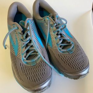 Brooks ghost